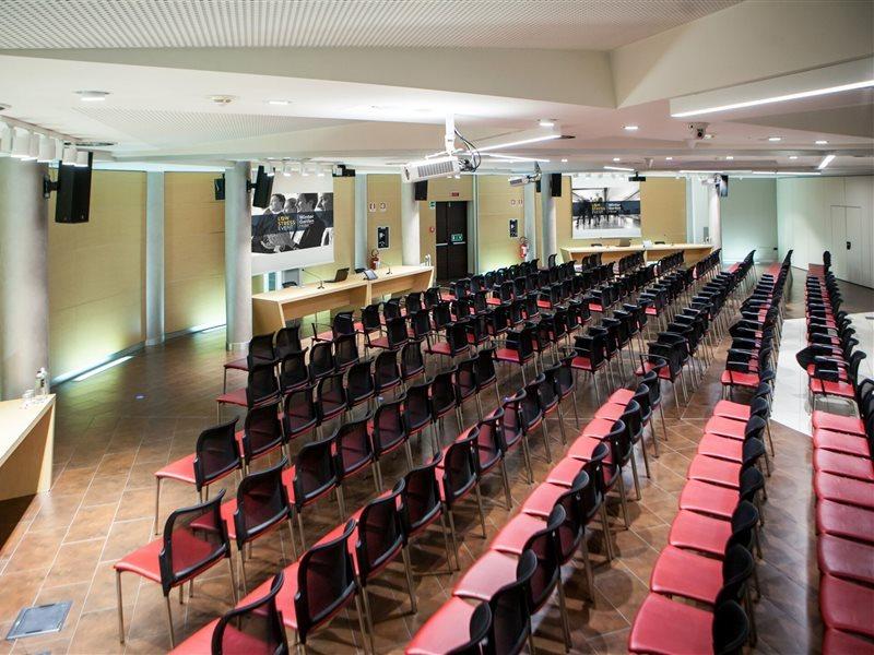 Winter Garden Hotel Bergamo Airport Grassobbio Esterno foto