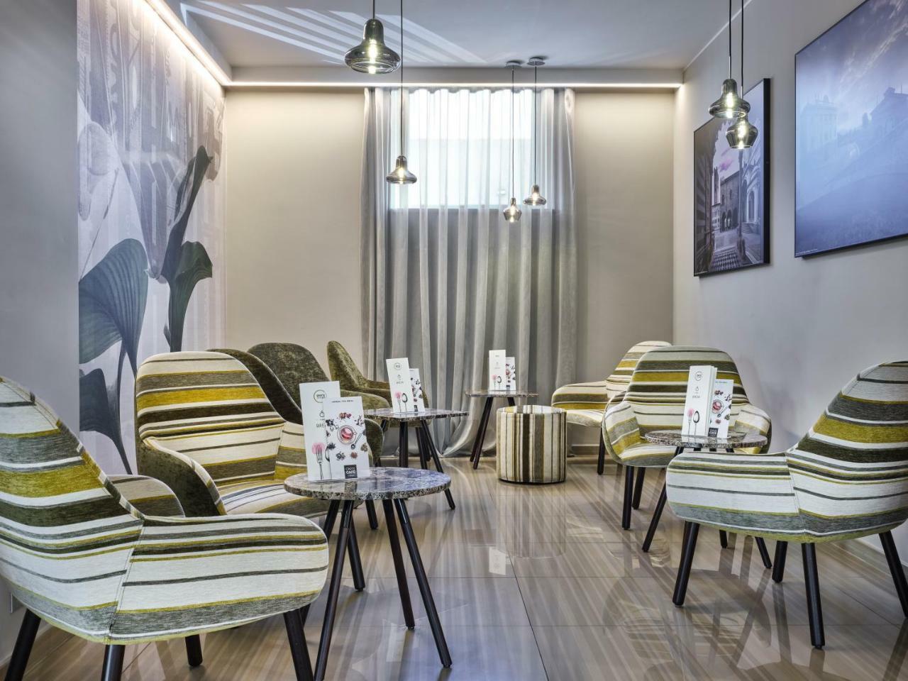 Winter Garden Hotel Bergamo Airport Grassobbio Esterno foto
